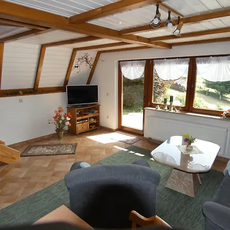 In Lichtenhain * Зебниц