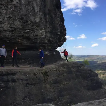 In Lichtenhain Зебниц