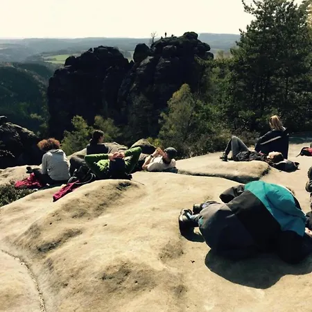 In Lichtenhain * Зебниц