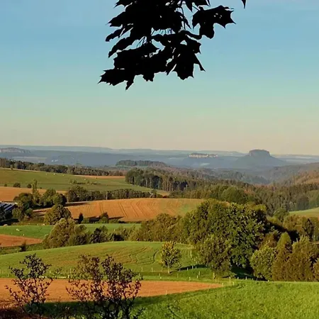 In Lichtenhain Зебниц